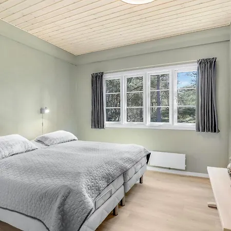 Ferienhaus Amazing In Nex With 3 Bedrooms And Wifi